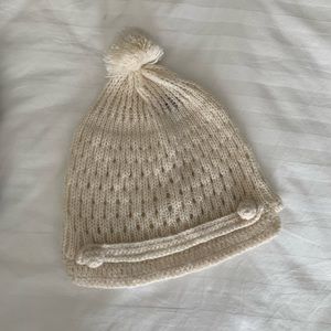 Knit Pom Pom Beanie